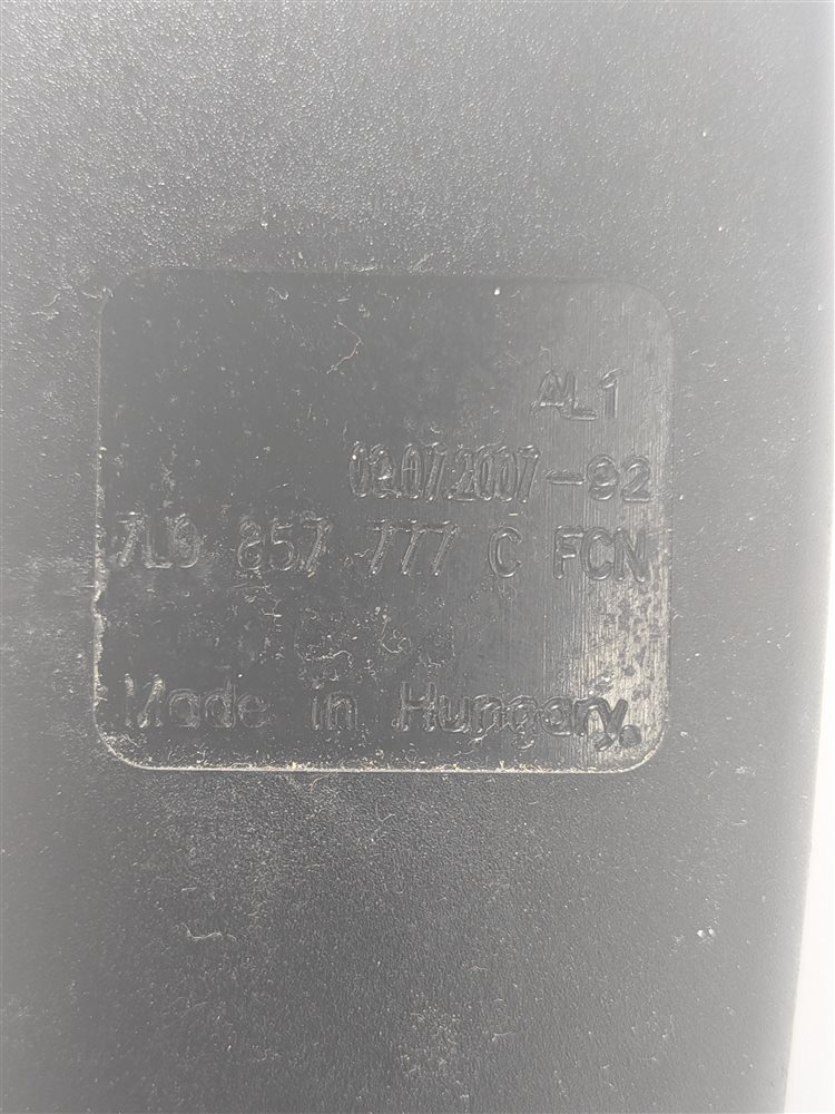 Thumbnail 8: 2003-2010 PORSCHE CAYENNE (955 957) FRONT LEFT DRIVER SEATBELT BUCKLE RECEIVER
