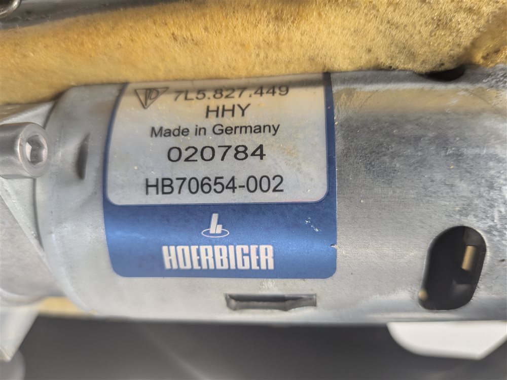 Thumbnail 8: 2008-2010 PORSCHE CAYENNE (957) REAR TRUNK TAILGATE HATCH LIFT MOTOR ASSEMBLY