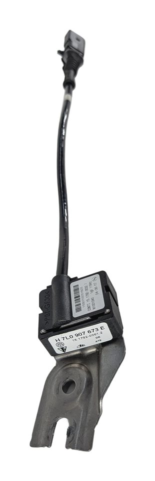 Thumbnail 5: 2008 PORSCHE CAYENNE (957) REAR SUSPENSION ACCELERATION SENSOR w/ MOUNT BRACKET