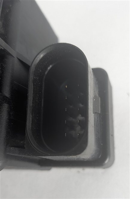 Thumbnail 8: 2008 PORSCHE CAYENNE (957) AIR SUSPENSION VALVE BLOCK SOLENOID MANIFOLD