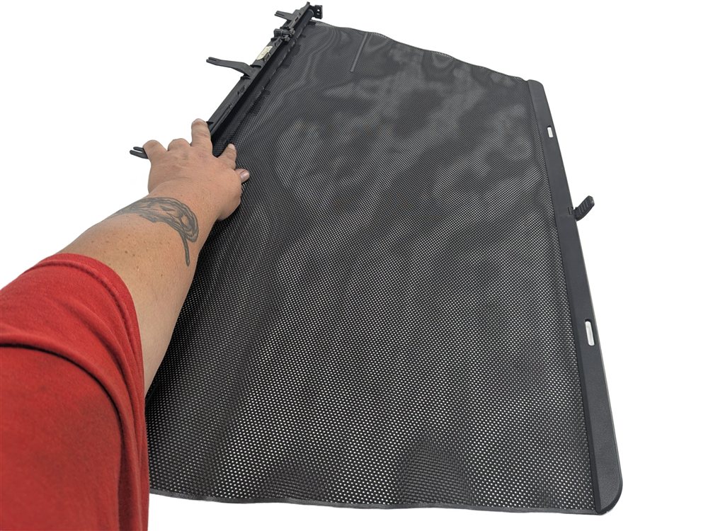Thumbnail 8: 07-13 BMW X5 E70 REAR LEFT RETRACTABLE WINDOW SUN SCREEN PRIVACY SHADE (Black)