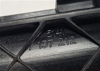 Thumbnail 11: 2007-2013 BMW X5 (E70) REAR RIGHT RETRACTABLE WINDOW SUN SCREEN PRIVACY SHADE