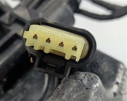 Thumbnail 7: 09-13 BMW X5 (E70) 3.0L M57Y DIESEL DEF EMISSIONS FLUID RESERVOIR PASSIVE TANK
