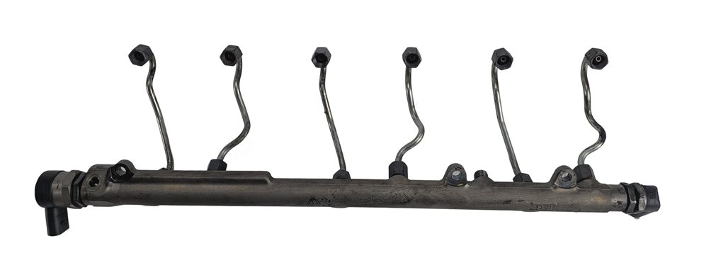 Thumbnail 7: 09-13 BMW X5 (E70) 3.0L M57 DIESEL FUEL RAIL w/INJECTOR LINES PRESSURE SENSOR