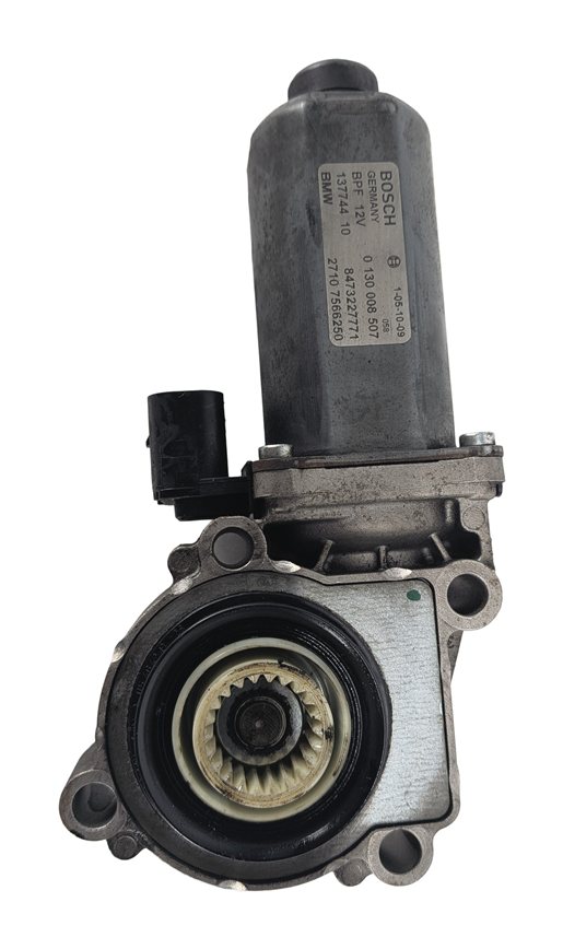 Thumbnail 2: 2004-2013 BMW X3 X5 (E53 E70 E83) FRONT TRANSFER CASE ELECTRIC SHIFT MOTOR