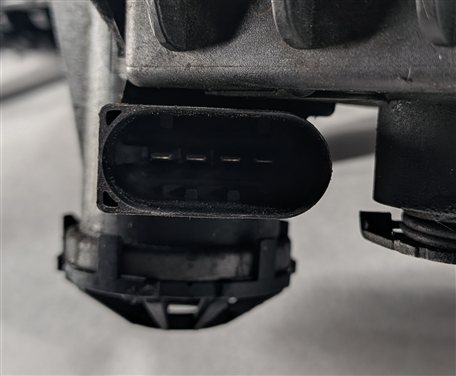 Thumbnail 9: 09-13 BMW X5 335D (E70 E90) 3.0L M57 TWIN TURBO DIESEL ENGINE INTAKE MANIFOLD