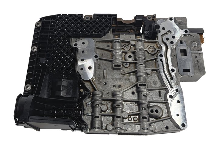 Thumbnail 2: 2009-2010 BMW X5 (E70) 3.0L M57Y DIESEL 6HP-26 AUTOMATIC TRANSMISSION VALVE BODY