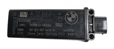 Thumbnail 2: 2010 BMW X5 (E70) RDC TIRE PRESSURE MONITOR TPMS WHEEL ARCH ANTENNA RECEIVER