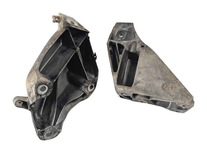 Thumbnail 5: 2010 BMW X5 (E70) 3.0L DIESEL (M57Y) ENGINE MOTOR MOUNT SUPPORT BRACKET SET/2
