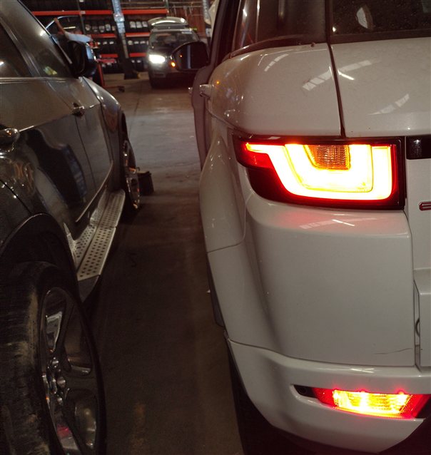 Thumbnail 2: 2012-2019 RANGE ROVER EVOQUE (L538) LEFT DRIVER REAR BUMPER TAILLIGHT LIGHT LAMP