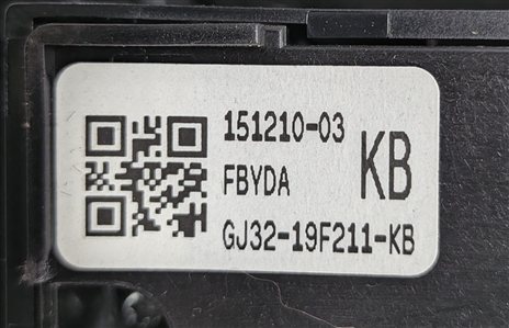 Thumbnail 5: 2016-2019 RANGE ROVER EVOQUE (L538) GPS NAVIGATION SCREEN TRIM BEZEL w/SWITCHES