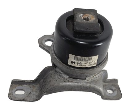 Thumbnail 3: 2016 RANGE ROVER EVOQUE (L538) 2.0L (204PT) ENGINE RIGHT MOTOR MOUNT