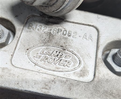 Thumbnail 7: 2016 RANGE ROVER EVOQUE L538 2.0L 204PT ENGINE FRONT UPPER MOTOR MOUNT BRACKET