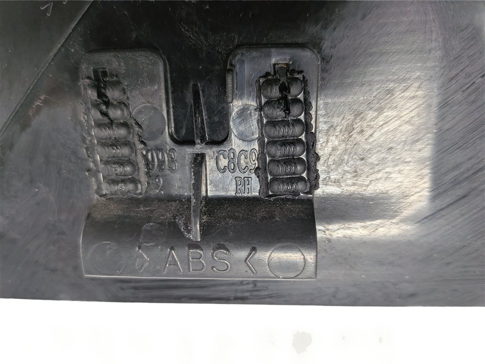 Thumbnail 11: 16 RANGE ROVER EVOQUE L538 REAR RIGHT D PILLAR COVER TRIM MOULDING (GLOSS BLACK)