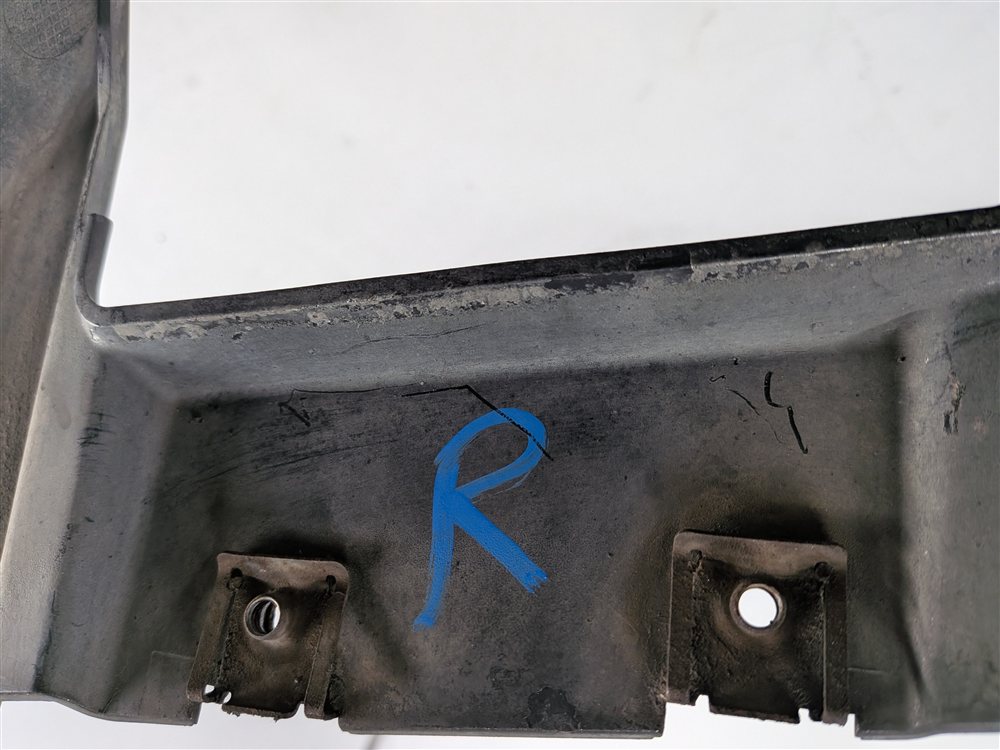 Thumbnail 7: 2016 RANGE ROVER EVOQUE (L538) REAR RIGHT LOWER BUMPER EXHAUST TRIM (DARK GRAY)