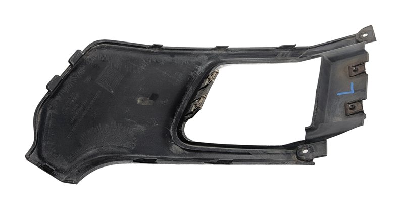 Thumbnail 4: 16 RANGE ROVER EVOQUE (L538) REAR LEFT LOWER BUMPER EXHAUST TIP TRIM (DARK GRAY)
