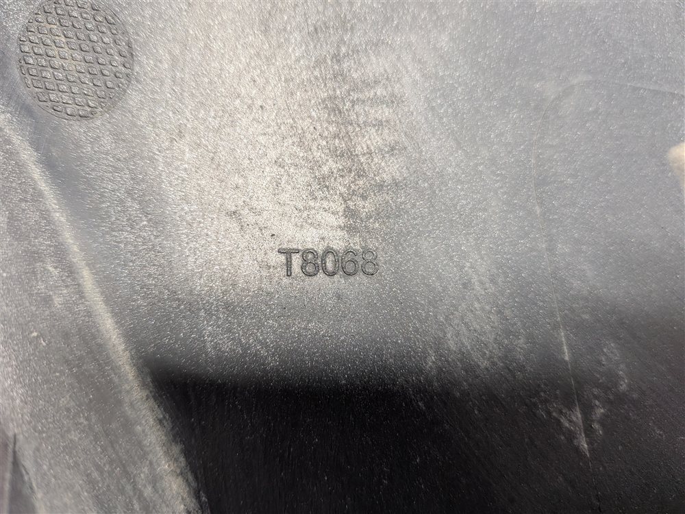 Thumbnail 7: 16 RANGE ROVER EVOQUE (L538) REAR LEFT LOWER BUMPER EXHAUST TIP TRIM (DARK GRAY)