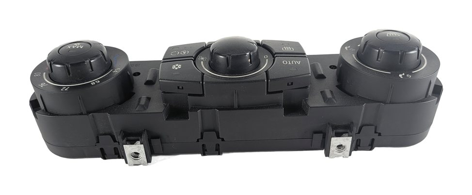 Thumbnail 6: 2003-2005 BMW Z4 (E85) FRONT HEATER A/C TEMPERATURE CLIMATE CONTROL PANEL