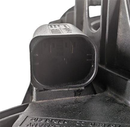 Thumbnail 8: 2003-2008 BMW Z4 (E85) RADIATOR ELECTRIC COOLING FAN MOTOR w/ SHROUD (600 WATT)