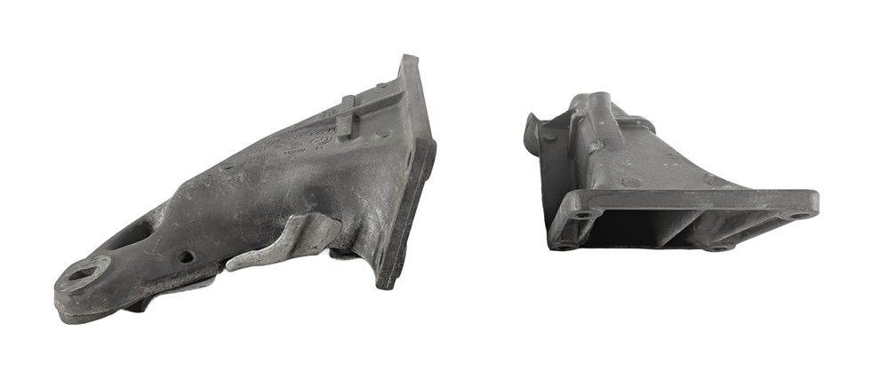 Thumbnail 3: 2005 BMW Z4 (E85) 2.5L (M54) ENGINE LEFT/RIGHT MOTOR MOUNT SUPPORT BRACKET SET/2