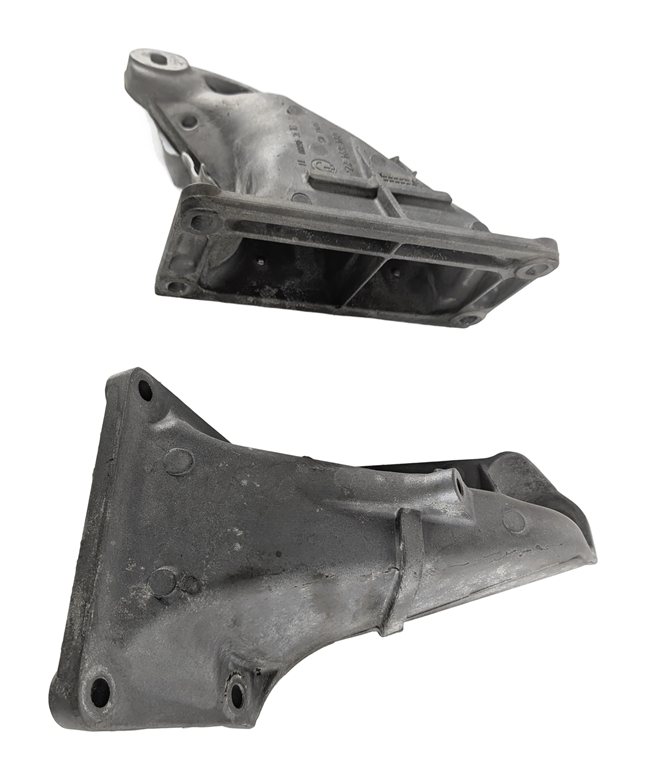 Thumbnail 4: 2005 BMW Z4 (E85) 2.5L (M54) ENGINE LEFT/RIGHT MOTOR MOUNT SUPPORT BRACKET SET/2