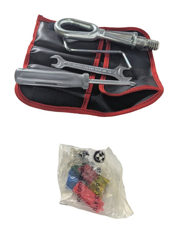 Thumbnail 4: 2005 BMW Z4 (E85) ONBOARD TRUNK TOOL KIT w/TOWING TOW EYE HOOK