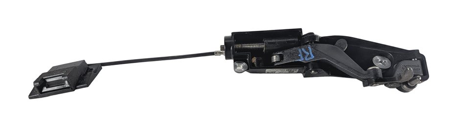 Thumbnail 6: 2005 BMW Z4 E85 FRONT RIGHT PASSENGER CONVERTIBLE TOP HEADER LOCK LATCH CABLE