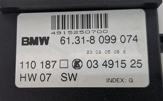 Thumbnail 11: 2005 BMW Z4 (E85) FRONT RIGHT POWER SEAT ADJUSTMENT CONTROL SWITCH BUTTON PANEL