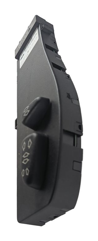 Thumbnail 4: 2005 BMW Z4 (E85) FRONT RIGHT POWER SEAT ADJUSTMENT CONTROL SWITCH BUTTON PANEL
