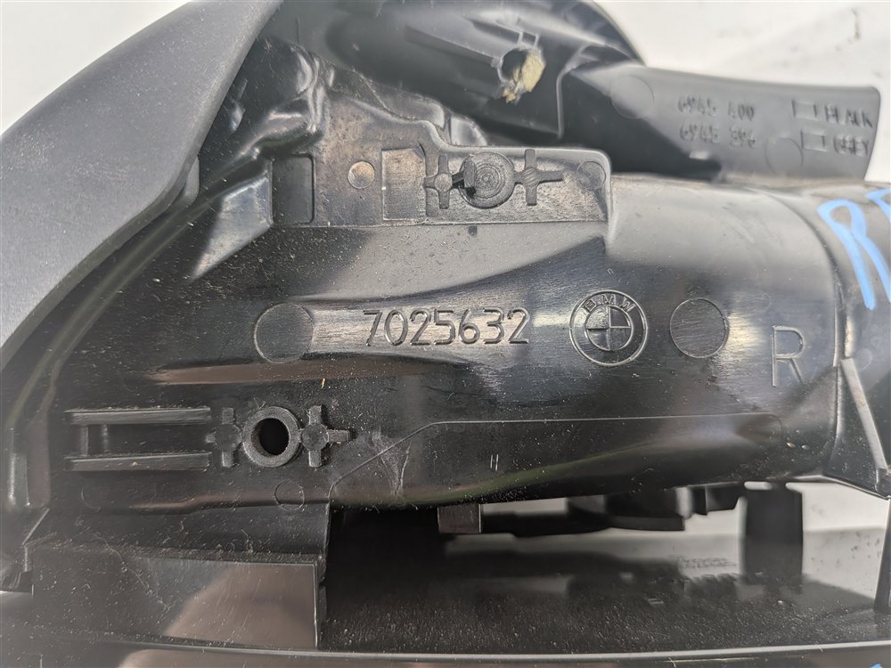 Thumbnail 8: 2005 BMW Z4 (E85) FRONT RIGHT PASSENGER DASH HEAT AIR AC VENT CUP HOLDER (Black)