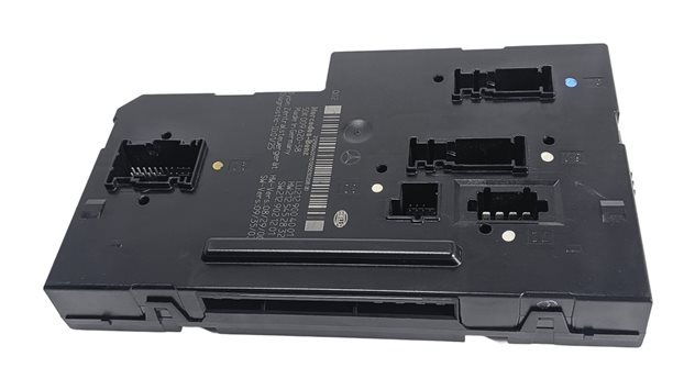 2010-2012 MB E350 E550 E63 CLS550 CLS63 W212 W219 REAR SIGNAL ACQUISITION MODULE