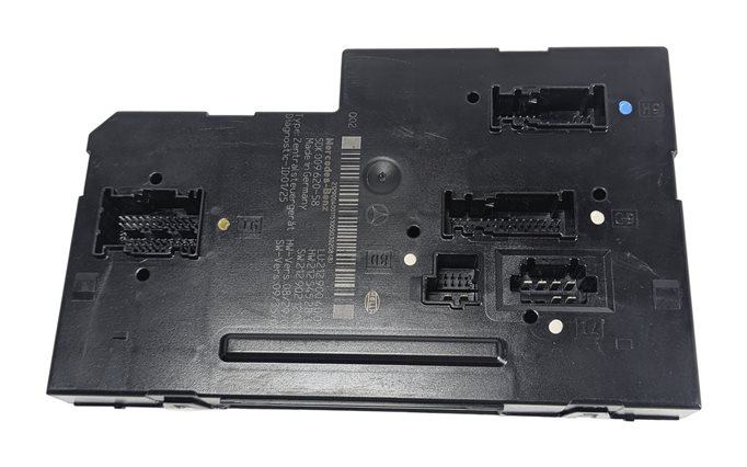 Thumbnail 2: 2010-2012 MB E350 E550 E63 CLS550 CLS63 W212 W219 REAR SIGNAL ACQUISITION MODULE