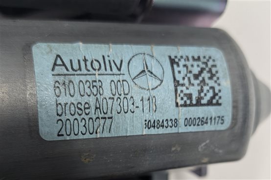 Thumbnail 9: 10-11 MERCEDES E-CLASS (W212) RIGHT FRONT PASSENGER SEATBELT RETRACTOR (Gray)