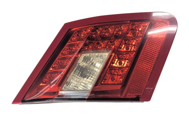 10-13 MERCEDES E-CLASS (W212) SEDAN LEFT REAR INNER TRUNK TAILLIGHT LIGHT LAMP