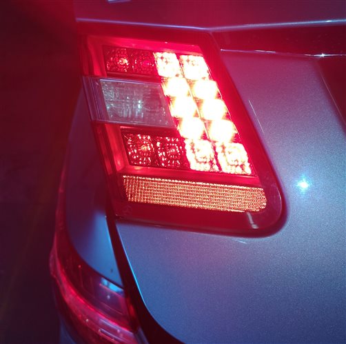 Thumbnail 2: 10-13 MERCEDES E-CLASS (W212) SEDAN LEFT REAR INNER TRUNK TAILLIGHT LIGHT LAMP