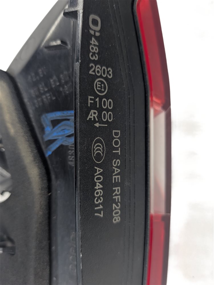 Thumbnail 9: 10-13 MERCEDES E-CLASS (W212) SEDAN LEFT REAR INNER TRUNK TAILLIGHT LIGHT LAMP