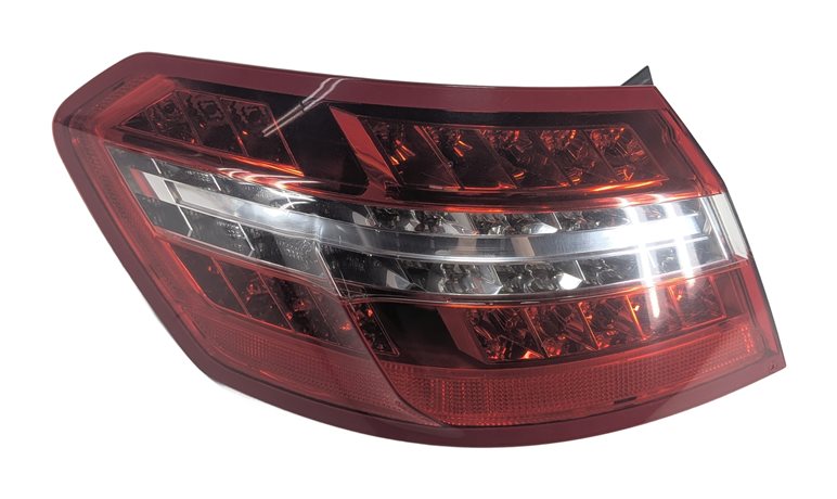 Thumbnail 3: 10-13 MERCEDES E-CLASS (W212) SEDAN LEFT DRIVER REAR TAILLIGHT BRAKE LIGHT LAMP
