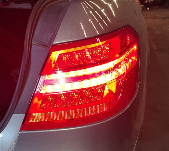 Thumbnail 2: 10-13 MERCEDES E-CLASS (W212) SEDAN RIGHT PASSENGER TAILLIGHT BRAKE LIGHT LAMP