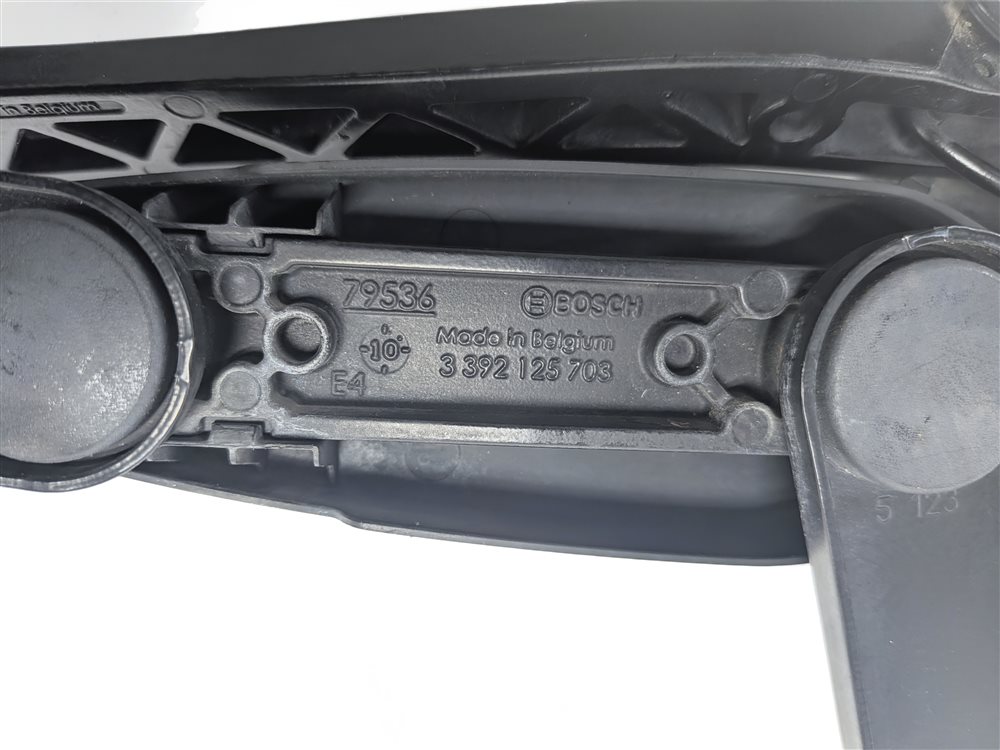 Thumbnail 8: 2010 MERCEDES E350 E63 (W212) FRONT LEFT & RIGHT WINDSHIELD WIPER ARM SET/2