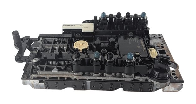 10-11 MERCEDES E350 W212 722.9 LOWER TRANSMISSION VALVE BODY w/ CONDUCTOR PLATE