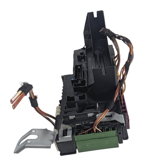 Thumbnail 5: 2010 MERCEDES E350 (W212) 3.5L REAR FUSE BOX RELAY PANEL CARRIER BLOCK