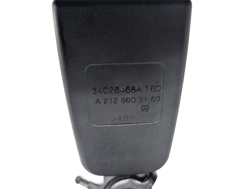 Thumbnail 8: 2010 MERCEDES E350 (W212) REAR SEAT SEATBELT BUCKLE RECEIVER SET/3 (Black)