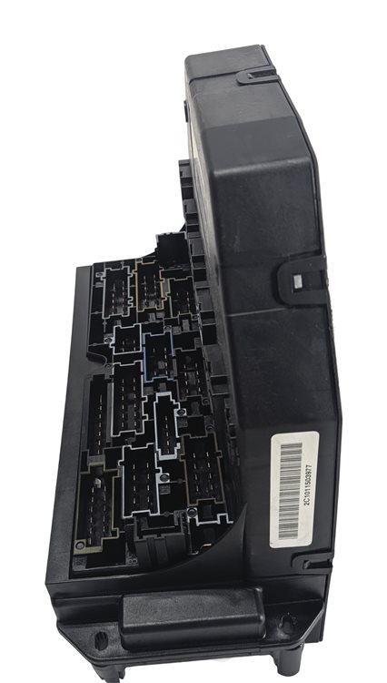 Thumbnail 3: 2010 MERCEDES E350 W212 3.5L FRONT SIGNAL ACQUISITION SAM MODULE FUSE BOX RELAY
