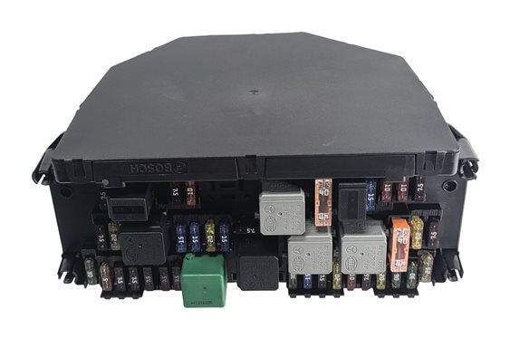 Thumbnail 6: 2010 MERCEDES E350 W212 3.5L FRONT SIGNAL ACQUISITION SAM MODULE FUSE BOX RELAY