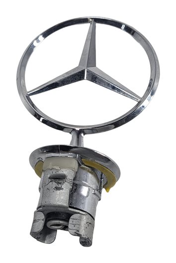2010 MERCEDES E350 (W212) FRONT HOOD STANDING STAR ORNAMENT EMBLEM BADGE