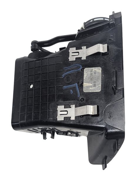 Thumbnail 6: 2010 MERCEDES E350 W212 FRONT RIGHT PASSENGER DASH HEAT AIR AC VENT (Black)