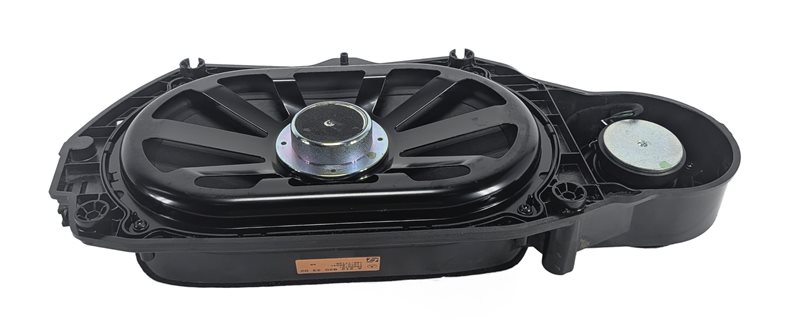 Thumbnail 4: 2010 MERCEDES E350 W212 REAR RIGHT LOGIC7 AUDIO SUBWOOFER BASS SPEAKER
