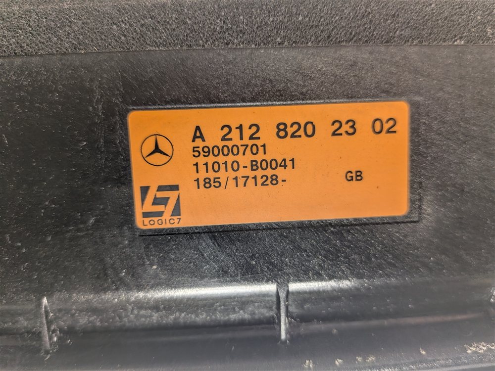 Thumbnail 6: 2010 MERCEDES E350 W212 REAR RIGHT LOGIC7 AUDIO SUBWOOFER BASS SPEAKER