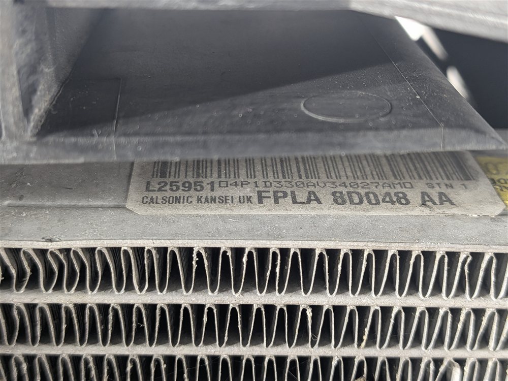 Thumbnail 9: 13-22 RANGE ROVER SPORT DISCOVERY (L405 L462 L494) AUXILIARY RADIATOR & BRACKET
