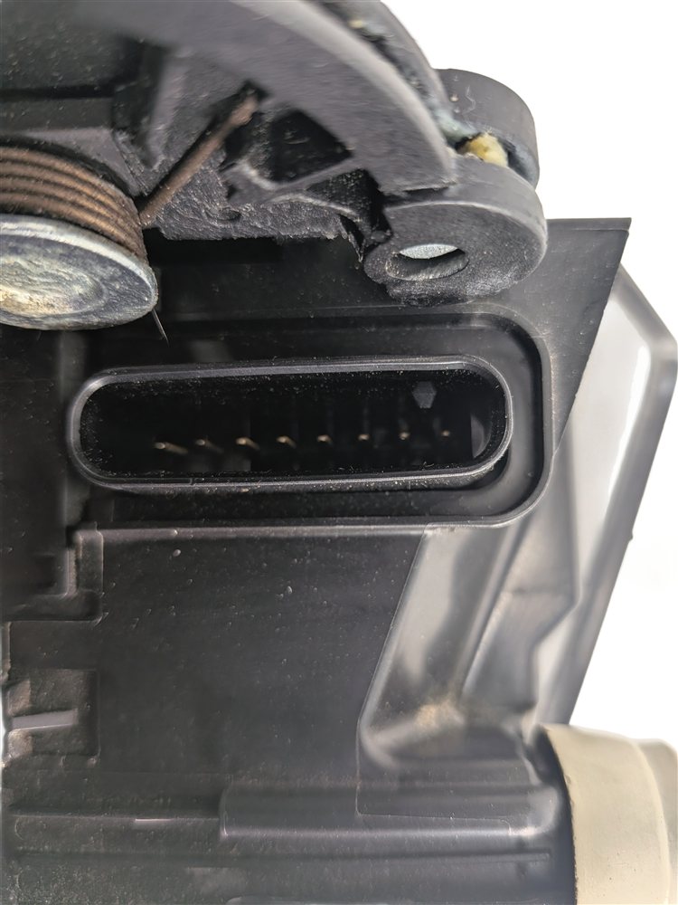 Thumbnail 11: 13-22 RANGE ROVER DISCOVERY (L405 L462 L494 L550) REAR LEFT PASSIVE DOOR LATCH
